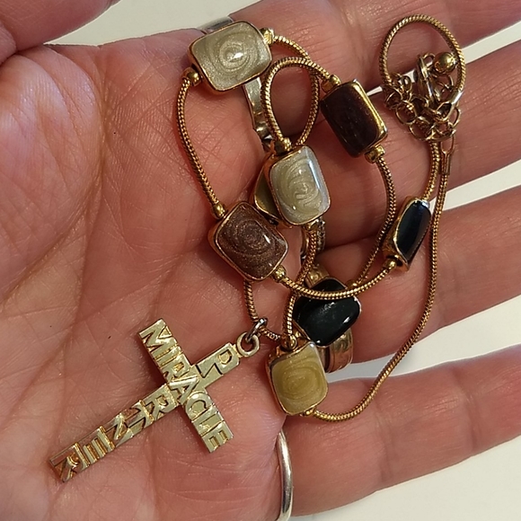 3 items 🧚🏻for $20🧚🏻necklasewith black tan and brown stones - Picture 4 of 7